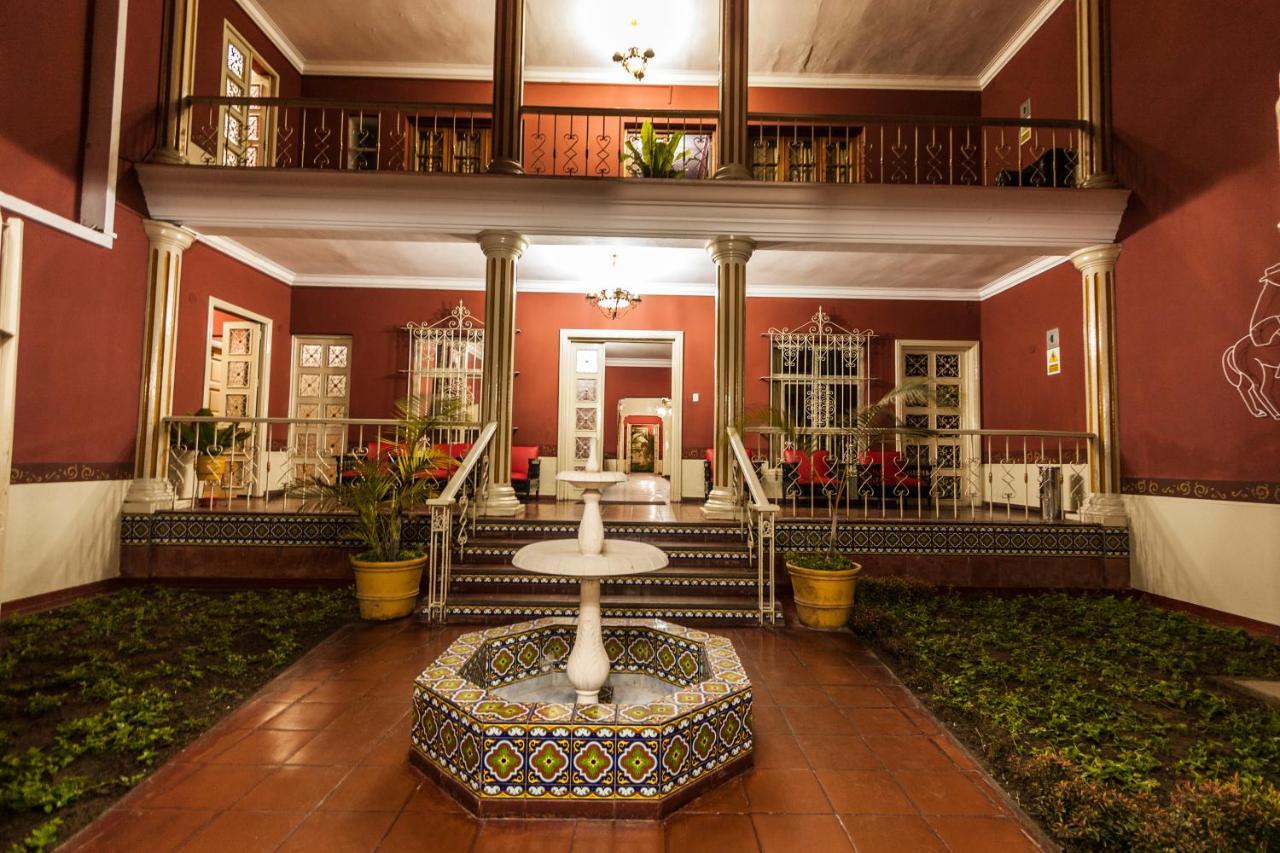 Hotel Colonial Trujillo Luaran gambar