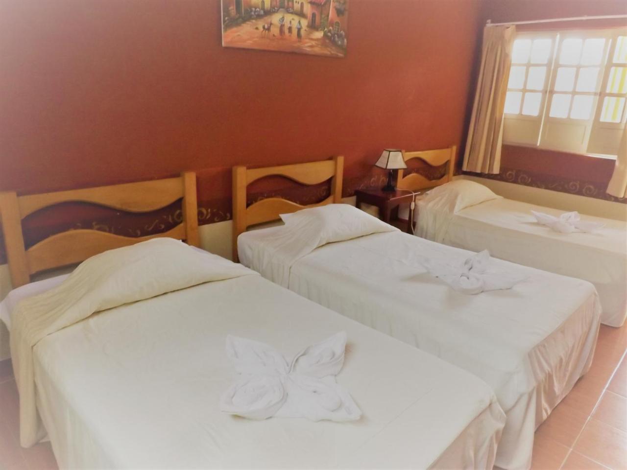 Hotel Colonial Trujillo Luaran gambar