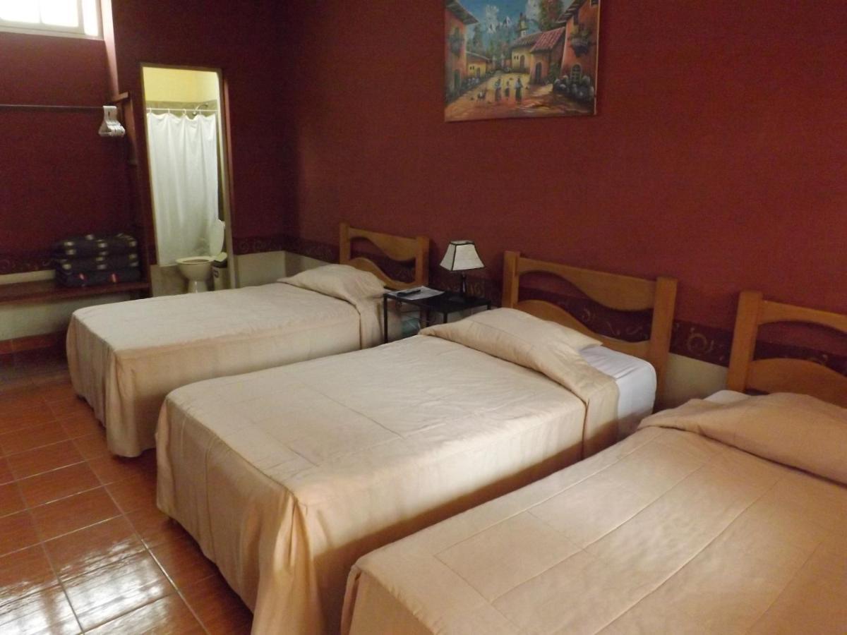 Hotel Colonial Trujillo Luaran gambar